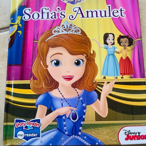 Disney Junior Sofia The First "Sofia's Amulet" Story Reader Children’s Book - Picture 1 of 4